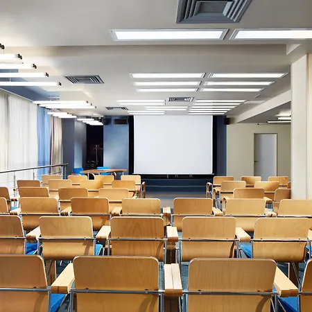 Victoria Hotel & Business Centre Minsk-3
